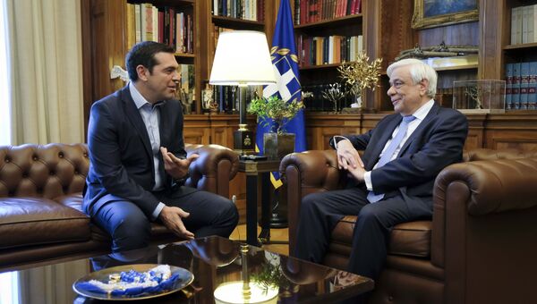 Президент Греции Прокопис Павлопулос и премьер-министр Греческой Республики Алексис Ципрас во время встречи. 22 июня 2018