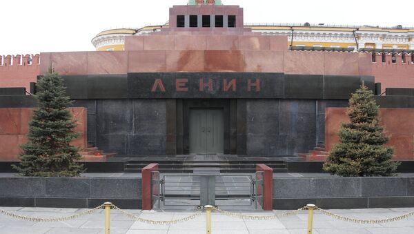 Мавзолей В.И. Ленина на Красной площади после ремонта. Архивное фото