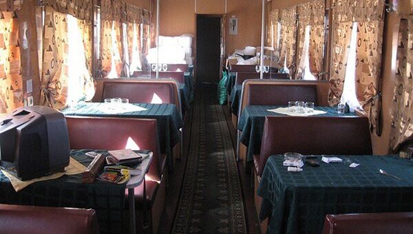 Вагон-ресторан поезда Екатеринбург-Анапа, в котором отравились дети