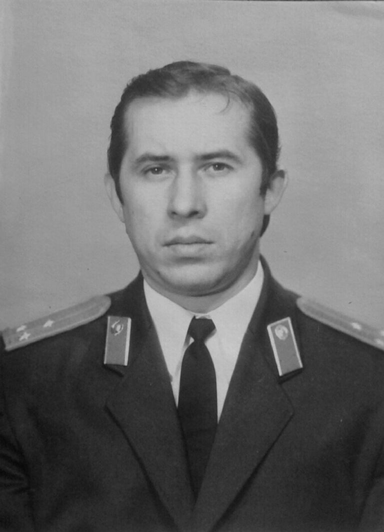 Старший оперуполномоченный по особо важным делам убойного отдела МУРа Игорь Васильев Старший оперуполномоченный по особо важным делам убойного отдела МУРа Игорь Васильев