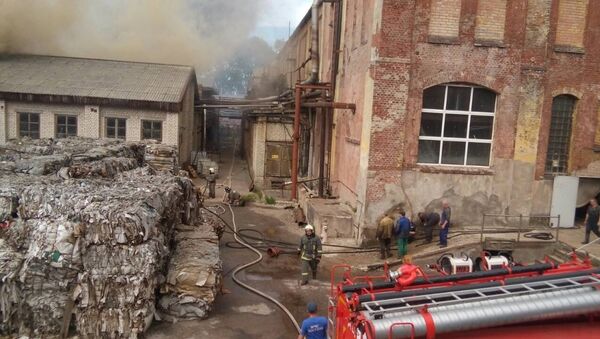 Пожар в цеху по производствы бумажных изделий на Заводском переулке в городе Советске. 29 июня 2018