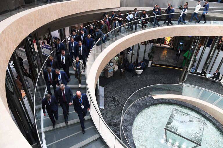 Участники Ялтинского международного экономического форума в Крыму Участники Ялтинского международного экономического форума в Крыму