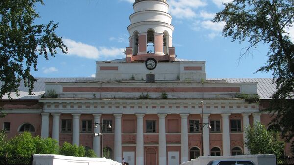 Башня главного корпуса Ижевского оружейного завода. Архивное фото