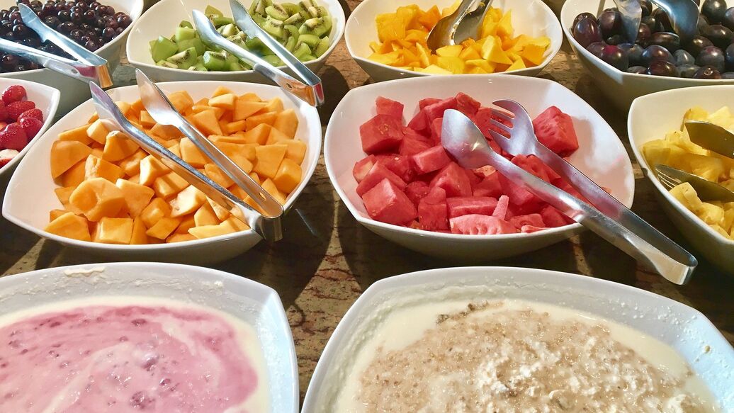 В Госдуме предложили ввести в школах шведский стол