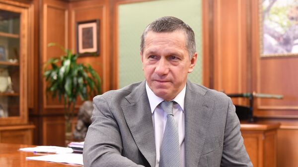 Вице-премьер Юрий Трутнев во время интервью в Доме Правительства РФ