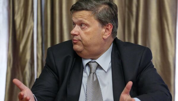 Президент и совладелец туроператора Натали Турс Владимир Воробьев во время пресс-конференции