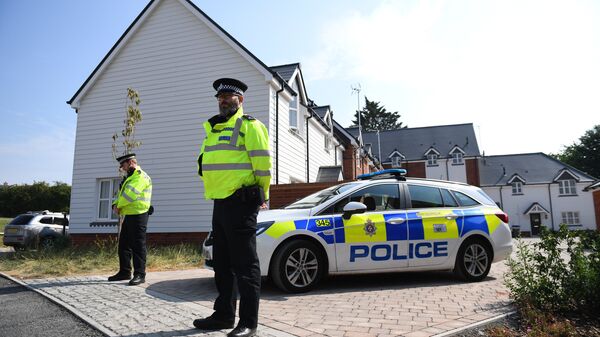 Полицейские в британском Эймсбери после госпитализации двух человек из-за отравления