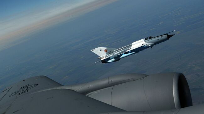 Истребитель румынских ВВС МиГ-21 Лансер. Архивное фото