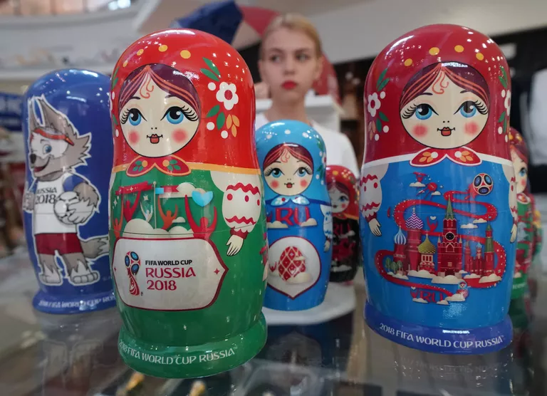 Матрешки в официальном магазине в Калининграде по продаже сувениров и атрибутики к ЧМ-2018 в России Матрешки в официальном магазине в Калининграде по продаже сувениров и атрибутики к ЧМ-2018 в России