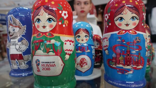 Матрешки в официальном магазине в Калининграде по продаже сувениров и атрибутики к ЧМ-2018 в России