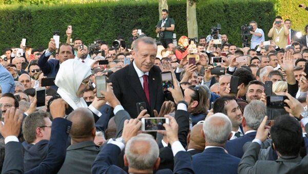 Президент Турции Реджеп Тайип Эрдоган с супругой Эмине на торжественной церемонии инаугурации президента Турецкой Республики в Анкаре. 9 июля 2018