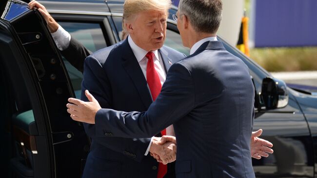 Дональд Трамп и Йенс Столтенберг Дональд Трамп и Йенс Столтенберг