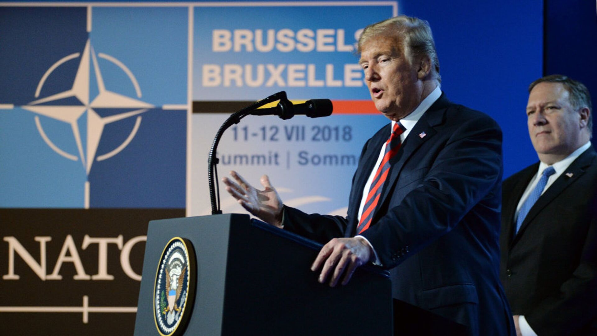 Президент США Дональд Трамп на саммите НАТО в Брюсселе - РИА Новости, 1920, 15.01.2021