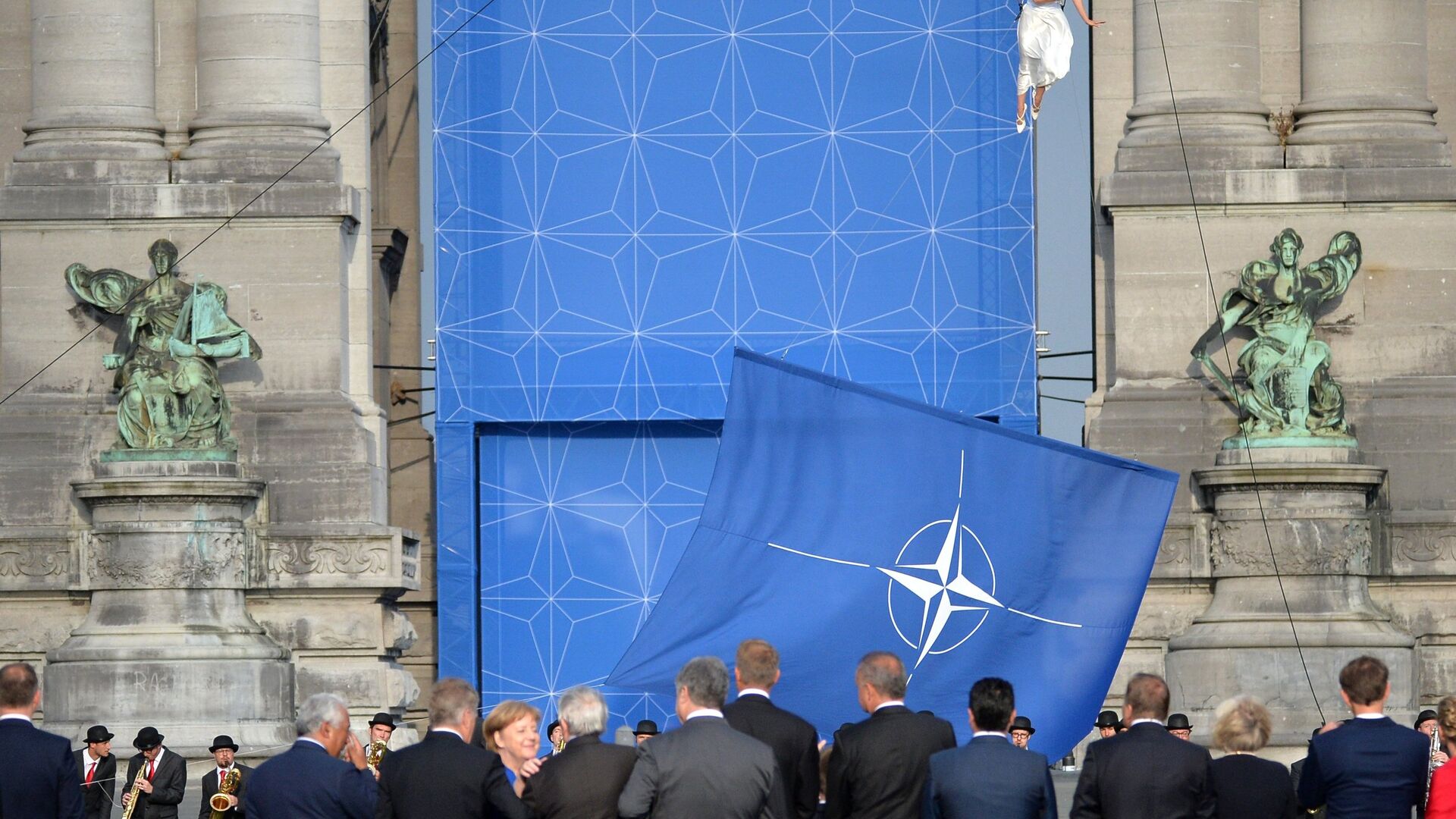 Флаг НАТО - РИА Новости, 1920, 02.12.2021