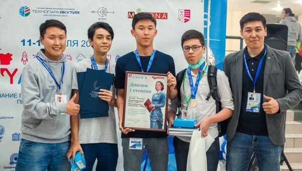 Якутские школьники победили в соревнованиях по робототехнике на МИИ