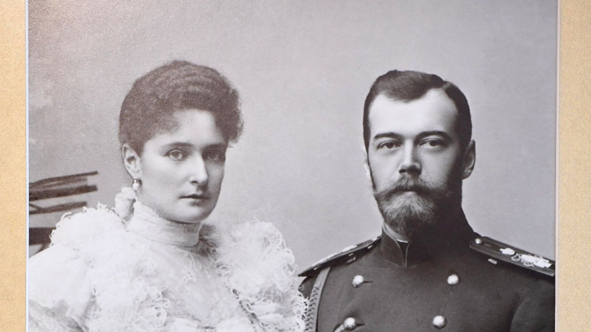 Николай второй и Александра фёдоровна