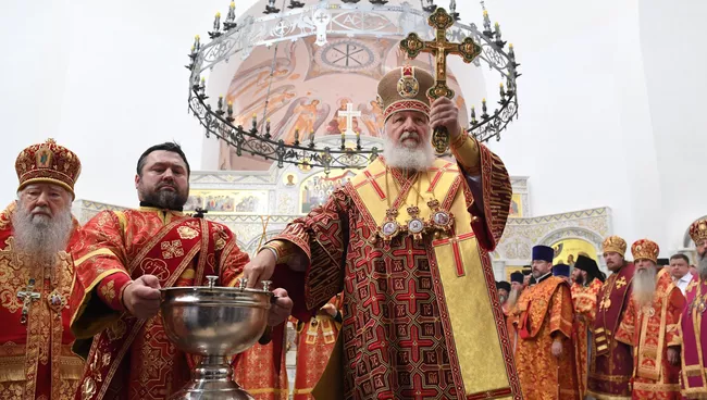 Патриарх Московский и Всея Руси Кирилл совершает великое освящение храма Федоровской иконы Божией Матери в рамках мероприятий, посвященных 100-летию расстрела царской семьи