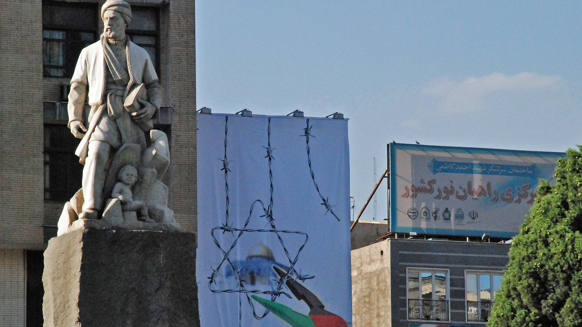 Памятник персидскому поэту Фирдоуси в Тегеран - РИА Новости, 1920, 13.04.2023
