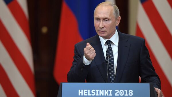 Президент РФ Владимир Путин на совместной с президентом США Дональдом Трампом пресс-конференции по итогам встречи в Хельсинки. 16 июля 2018