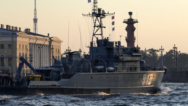 Репетиция парада в честь Дня ВМФ в Санкт-Петербурге. Архивное фото