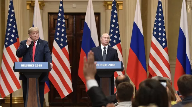 Президент РФ Владимир Путин и президент США Дональд Трамп