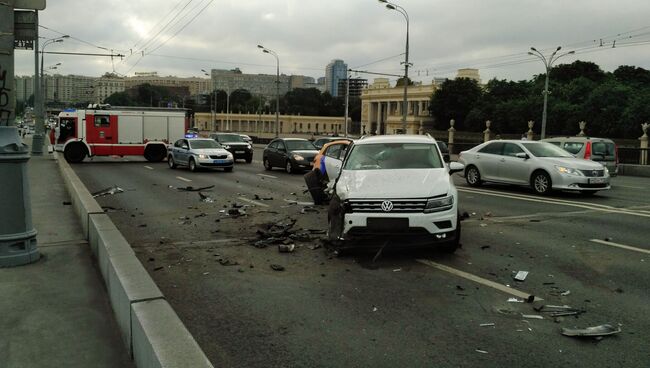 ДТП на Крымском мосту в Москве