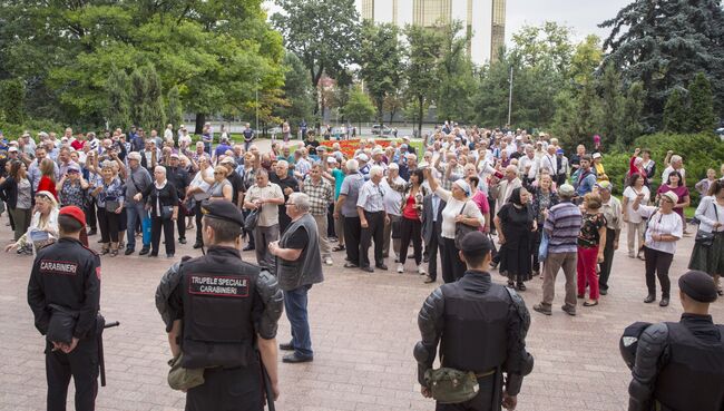 Участники акции протеста в Кишиневе. Архивное фото