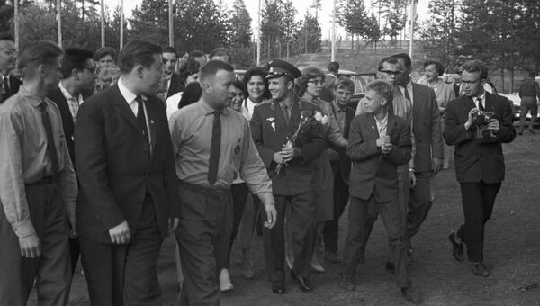 Герой Советского Союза, летчик-космонавт СССР Юрий Алексеевич Гагарин в Финляндии. 1 августа 1961