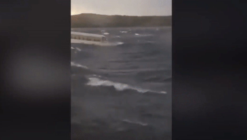 Кораблекрушение в США попало на видео