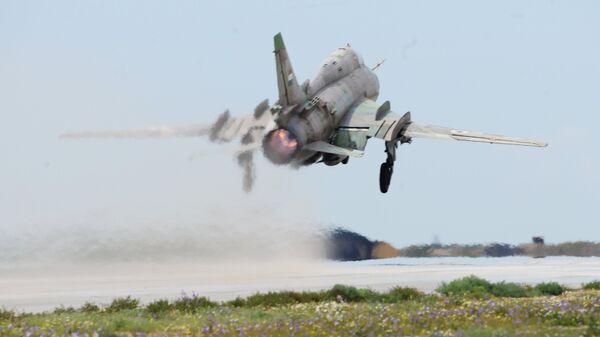 Истребитель-бомбардировщик СУ-17 сирийских военно-воздушных сил. Архивное фото