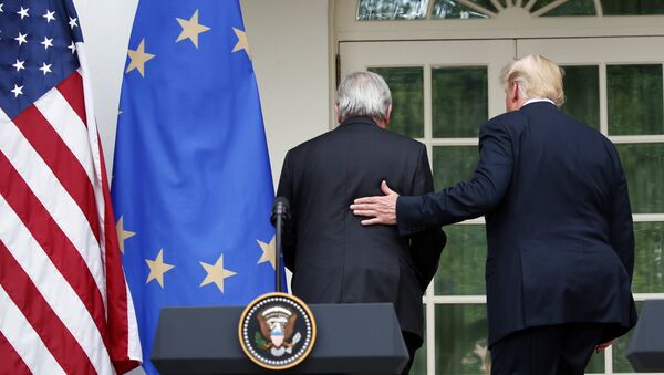 Председатель Европейской комиссии Жан-Клод Юнкер и президент США Дональд Трамп. Архивное фото