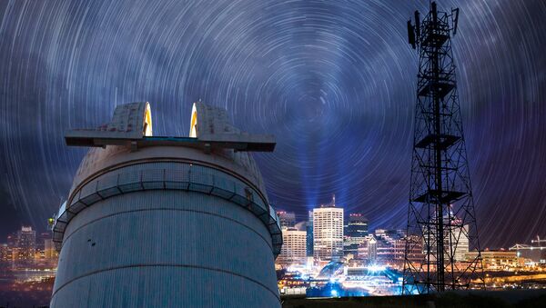 Обсерваториям вблизи городов мешает свет и излучения