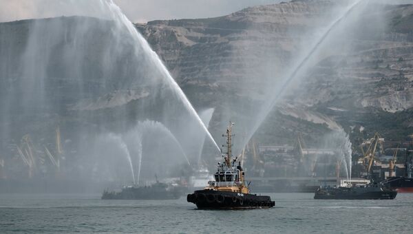 Буксир на праздновании Дня Военно-Морского Флота в Новороссийске