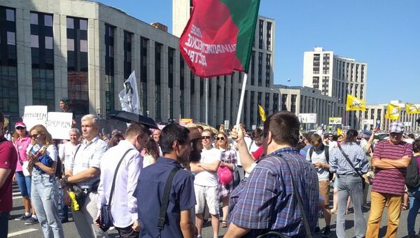 Митинг против пенсионной реформы на проспекте Академика Сахарова. 29 июля 2018