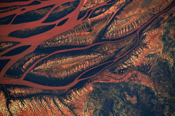 Ландшафт в центре Мадагаскара, снятый с борта МКС астронавтом НАСА Ричардом Арнольдом