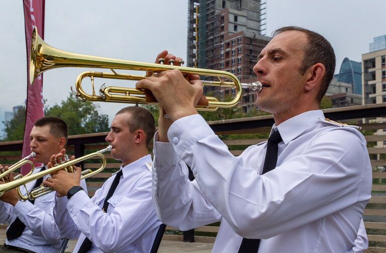 Программа Военные оркестры в парках в московском парке Красная Пресня Программа Военные оркестры в парках в московском парке Красная Пресня