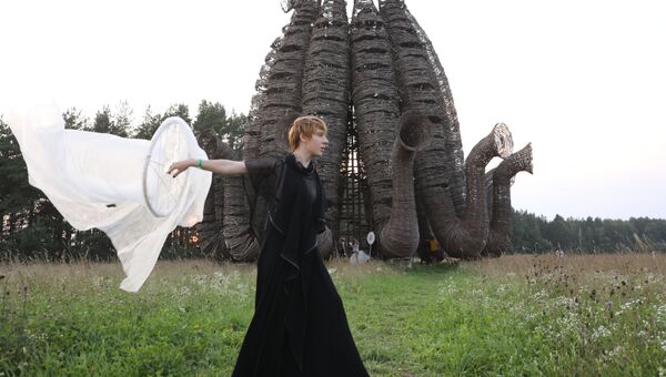 Участница международного фестиваля ландшафтных объектов Архстояние в Калужской области.