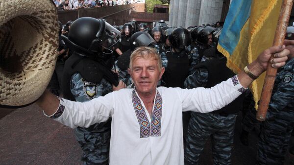 Акция протеста против закона о языках в Киеве. 2012 год