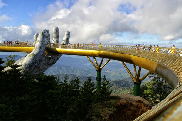 Золотой мост во Вьетнаме