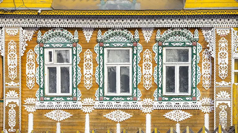 Наличники дома в городе Плёс Ярославской области Наличники дома в городе Плёс Ярославской области