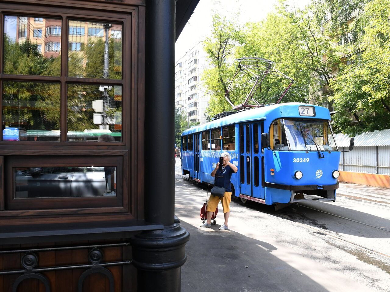 остановка трамвая в москве