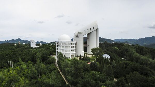 Спектроскоп LAMOST, находящийся на наблюдательной станции Синлун в провинции Хэбэй, Китай. Архивное фото