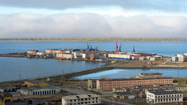 Вид на Морской порт города Певек. Архивное фото.