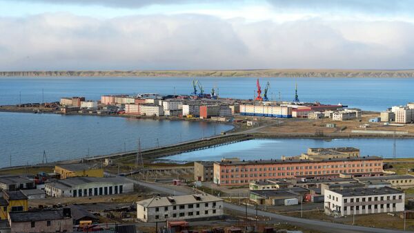 Вид на Морской порт города Певек. Архивное фото.