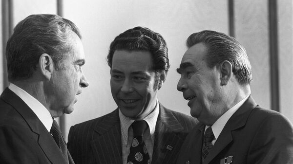 Генеральный секретарь ЦК КПСС Леонид Ильич Брежнев и Президент США Ричард Никсон в Кремле. 27 июня 1974 года