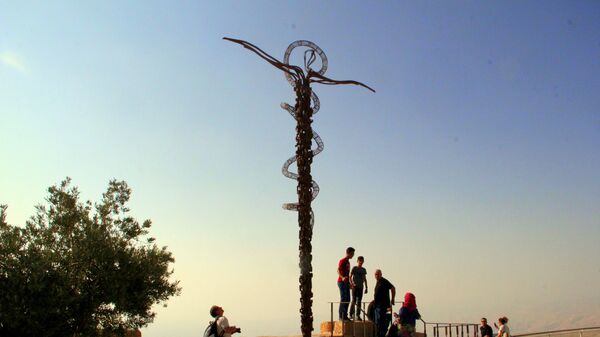 Памятник пророку Моисею на горе Нево, Иордания