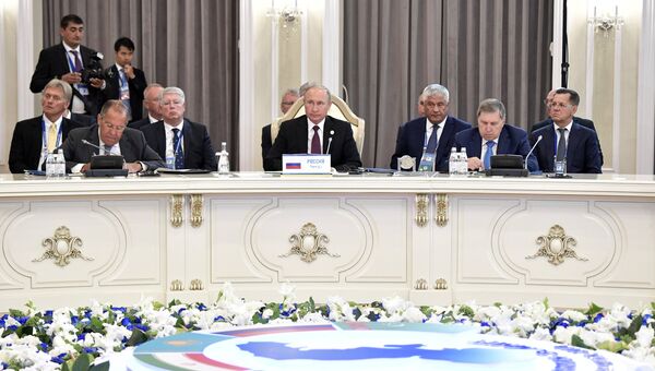 Президент РФ Владимир Путин на встрече глав государств-участников V Каспийского саммита в Актау. 12 августа 2018