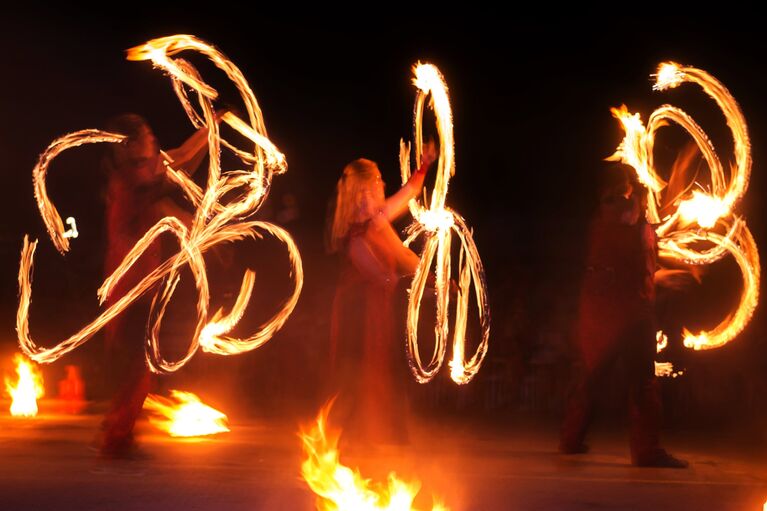 Участники Крым Fire Fest в Коктебеле