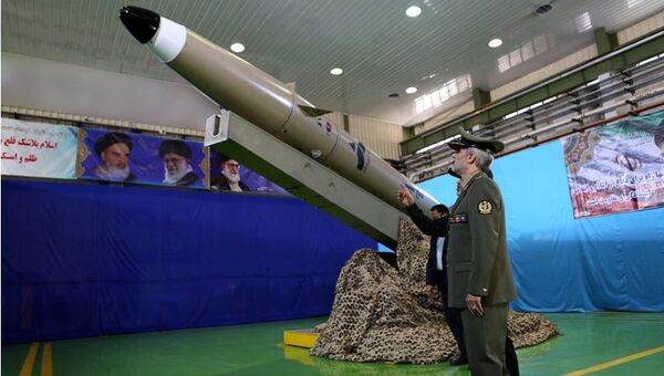 Иранская баллистическая ракета нового поколения Фатех