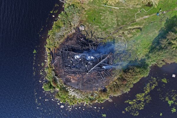 Сгоревшая церковь Успения Божией Матери в Кондопоге Сгоревшая церковь Успения Божией Матери в Кондопоге